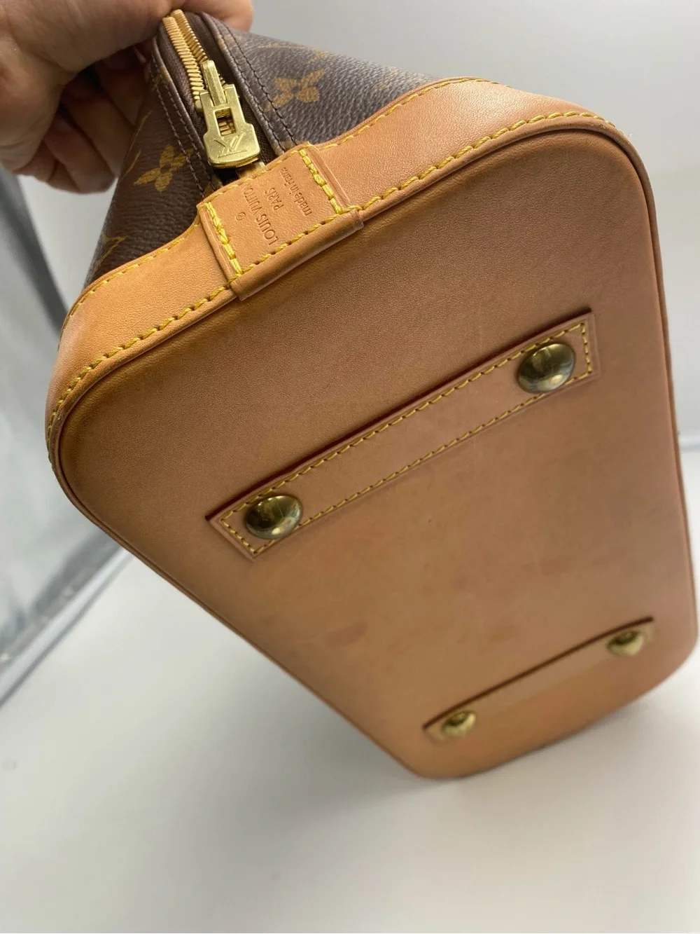 100% Authentic PVC Chip Alma pm in monogram canvas